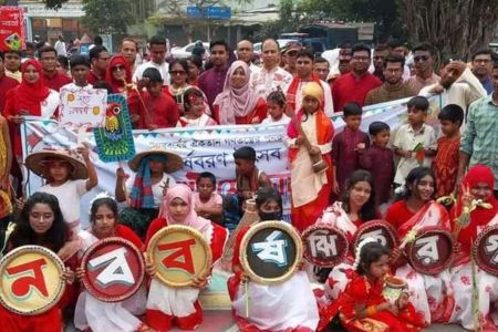 গ্রামবাংলার ঐতিহ্যকে লালন করতে বর্ণিল সাজে ঝিকরগাছায় বাংলা নববর্ষ উদযাপন