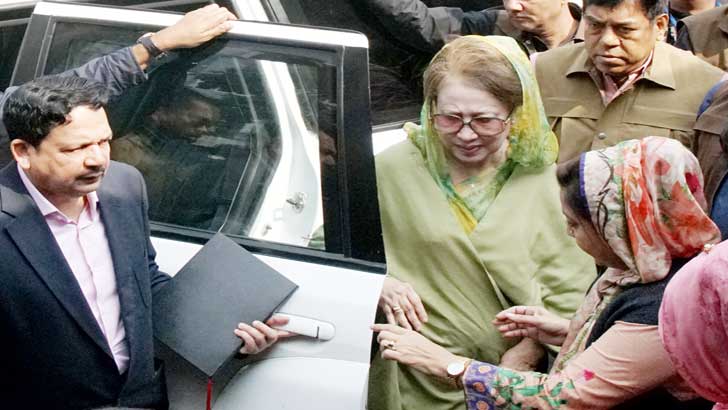 খালেদা জিয়ার জামিনের মেয়াদ বাড়ল এক বছর