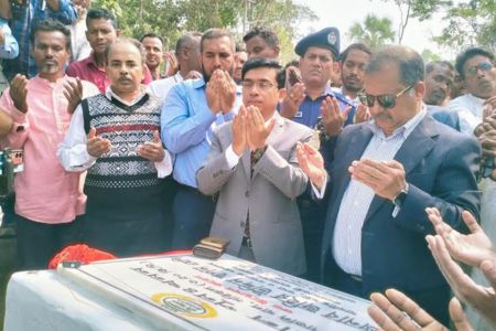 ২০ হাজার কিলোমিটার খাল খননের প্রকল্প হাতে নেওয়া হয়েছে -তথ্যমন্ত্রী