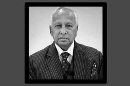 সাবেক স্পিকার ব্যারিস্টার জমির উদ্দিন সরকারের মৃত্যুতে মৎস্য ও প্রাণিসম্পদ মন্ত্রী এবং প্রতিমন্ত্রীর গভীর শোক