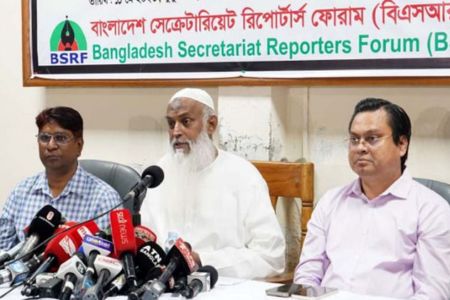 গণতন্ত্রের ধারাবাহিকতা বজায় রাখতে সাংবাদিকদেরকে সতর্ক থাকার অনুরোধ ধর্মমন্ত্রীর