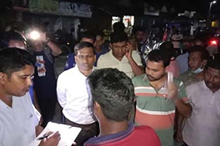 ঝিনাইদহে অসুস্থ গরুর মাংস বিক্রির অপরাধে ১০ হাজার টাকা জরিমানা, জব্দকৃত মাংস ডিসপোজ
