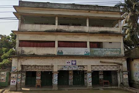 থানায় মামলা