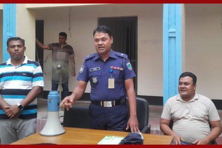 কালীগঞ্জে সাংবাদিকদের সঙ্গে নবাগত ওসি কবির হোসেনের মতবিনিময়