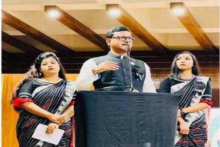 আমাদের এগিয়ে যেতে হবে