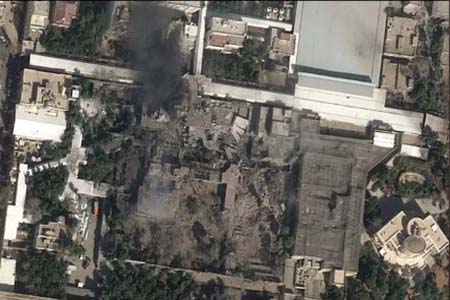 বাড়িটি ভস্মীভূত