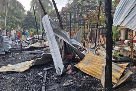 মহিলা মাদ্রাসা পুড়ে ছাই