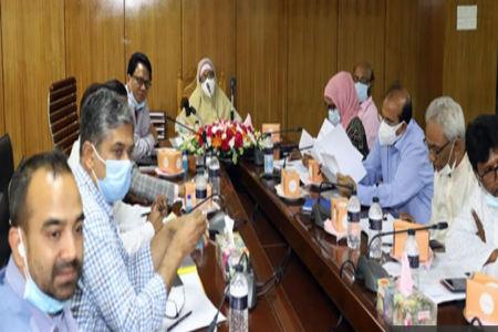 শ্রমিক কল্যাণ তহবিল হতে আড়াই হাজার শ্রমিক সাড়ে ৯ কোটি টাকা সহায়তা পাচ্ছেন