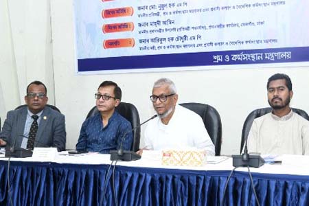 শ্রমিকদের বকেয়া বেতন