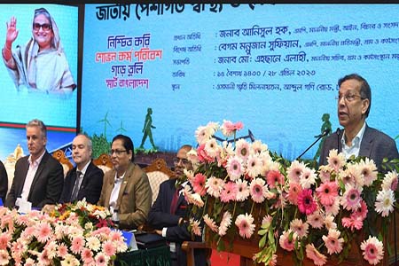 কর্মক্ষেত্রে স্বাস্থ্যসেবা ও সুরক্ষা প্রত্যেক শ্রমিকের আইনগত অধিকার  -আইনমন্ত্রী