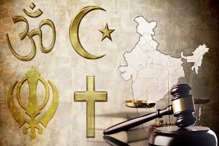 ধর্মীয় অনুভূতি, অপরাধ ও পোশাক: আইন কি সবার জন্য সমান?