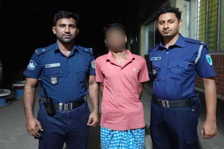 পিতাকে মারধরের অভিযোগ, ছেলে গ্রেপ্তার