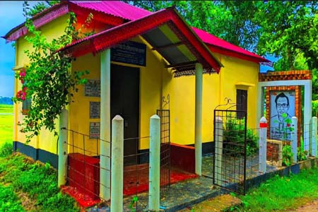 আজ বীর মুক্তিযোদ্ধা শ্রী রবীন্দ্র চন্দ্র দাস গ্রন্থাগার-এর ৮ম প্রতিষ্ঠা বার্ষিকী