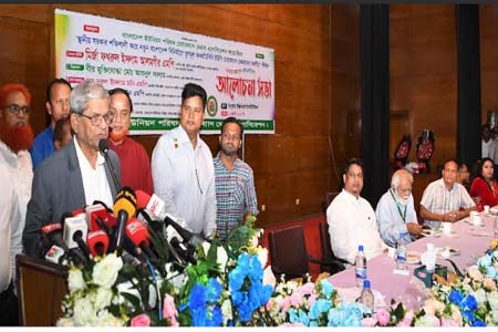 শক্তিশালী হলেই গণতন্ত্র