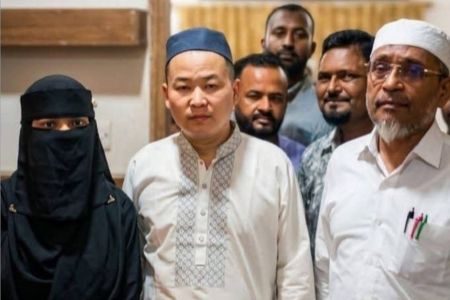 ফেসবুকে প্রেম, নেত্রকোনায় এসে তরুণীকে বিয়ে করলেন চীনা যুবক