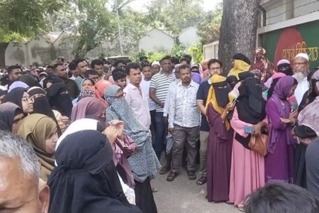 মাদারীপুরের শিবচরে দাখিল পরীক্ষার্থীর অসৎ উপায় অবলম্বন করায় বহিস্কার