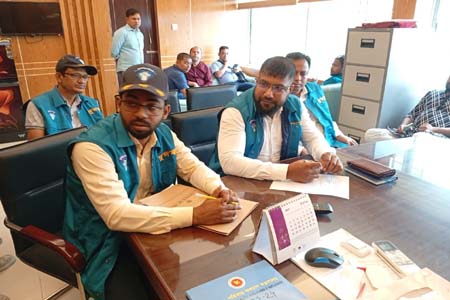 মাদারীপুর সিভিল সার্জন অফিসে দুদকের অভিযান