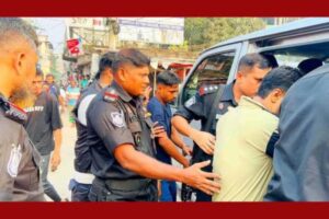 মাদারীপুরে ডাকাতি প্রস্তুতিকালে আন্তঃজেলা ডাকাতচক্রের ৩ জনকে আটক করেছেন এসআরবি