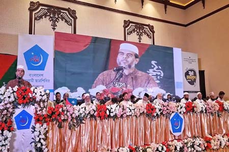 ছাত্র শিবির বিপ্লবী মুজাহিদের কাজ করেছে