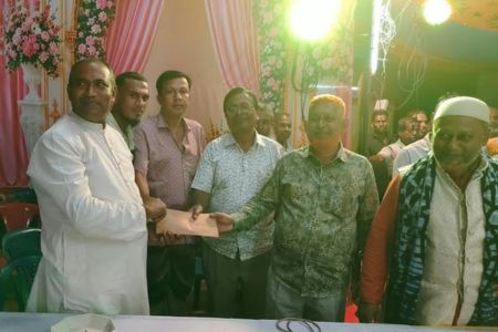 মান্দায় দুর্গোৎসবের মণ্ডপ পরিদর্শন ও শুভেচ্ছা বিনিময় করলেন চেয়ারম্যান প্রার্থী বাবুল ইসলাম