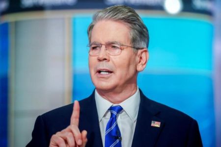 ইরানে এযাবৎকালের ‘বৃহত্তম বোমাবর্ষণ’ হবে আজ রাতে - মার্কিন অর্থমন্ত্রী