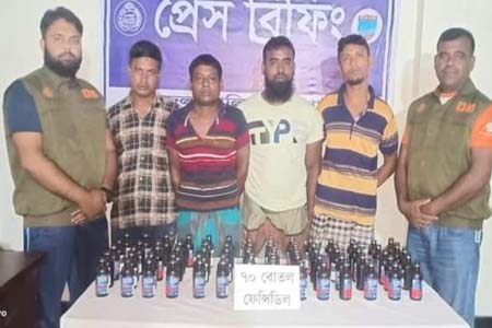 শার্শায় ফেনসিডিলসহ চিহ্নিত মাদক ব্যবসায়ী আটক-৪