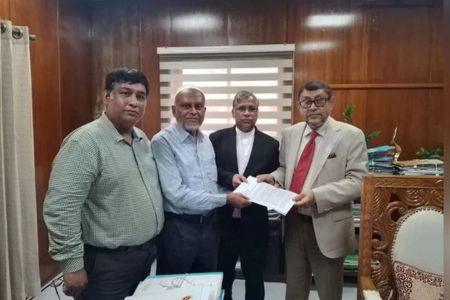 স্বাস্থ্য মন্ত্রীর কাছে বাগেরহাটে মেডিকেল কলেজ প্রতিষ্ঠার দাবি নেতৃবৃন্দের