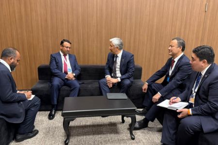 পররাষ্ট্র উপদেষ্টার সঙ্গে কিরগিজস্তান রাষ্ট্রপতির বিশেষ দূতের সাক্ষাৎ