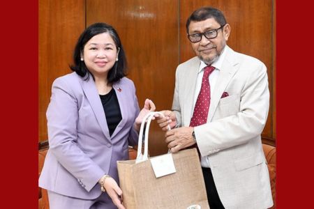 স্বাস্থ্যমন্ত্রীর সাথে ফিলিপাইন রাষ্ট্রদূতের সাক্ষাৎ