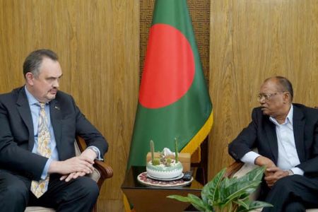 পরিবেশ, বন ও জলবায়ু পরিবর্তন মন্ত্রীর সাথে মার্কিন রাষ্ট্রদূতের সাক্ষাৎ