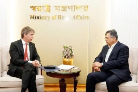রোহিঙ্গাদের জন্য আরও সুইডিশ সহায়তা চাইলেন স্বরাষ্ট্রমন্ত্রী