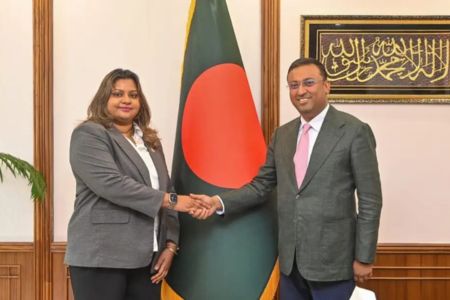 পররাষ্ট্র উপদেষ্টার সঙ্গে মালদ্বীপের হাইকমিশনারের সৌজন্য সাক্ষাৎ
