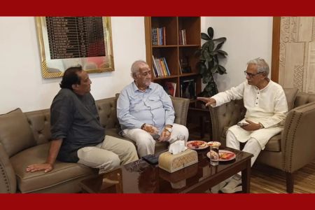 সংস্কৃতি মন্ত্রীর সাথে পার্বত্য চট্টগ্রাম বিষয়ক মন্ত্রীর সাক্ষাৎ