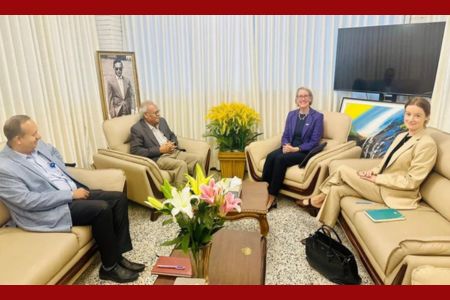 রুহুল কবির রিজভীর সঙ্গে ব্রিটিশ হাইকমিশনার সারাহ কুকের সৌজন্য সাক্ষাৎ