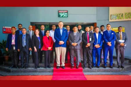 উচ্চ শ্রমমান নিশ্চিতকরণে বেপজা প্রধান ও মার্কিন রাষ্ট্রদূতের বৈঠক