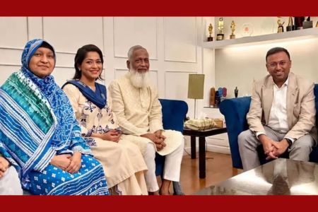 অভিনেত্রী বাঁধনের বাসায় গিয়ে খোঁজ নিলেন পররাষ্ট্র প্রতিমন্ত্রী হুমায়ুন কবির
