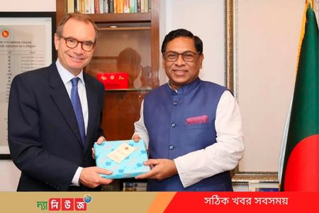 বিদ্যুৎ প্রতিমন্ত্রীর সাথে ব্রিটিশ হাইকমিশনারের সাক্ষাৎ
