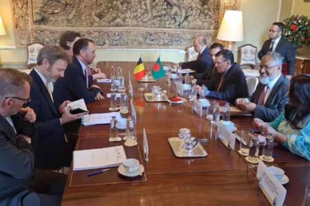 বেলজিয়ামের উপ-প্রধানমন্ত্রীর সঙ্গে বাংলাদেশের পররাষ্ট্রমন্ত্রীর সাক্ষাৎ