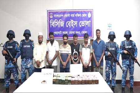মেঘনায় অবৈধ বালু