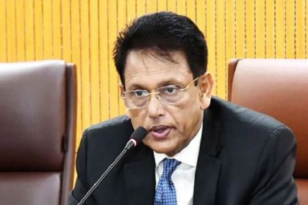 আকস্মিকভাবে কেন্দ্র পরিদর্শনে যেতে পারেন শিক্ষামন্ত্রী, গন্তব্য গোপন