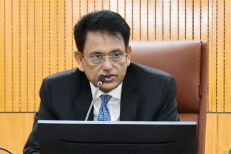 সেশনজট দূর ও সময়োপযোগী পাঠ্যক্রমে জোর দিচ্ছে সরকার - মিলন