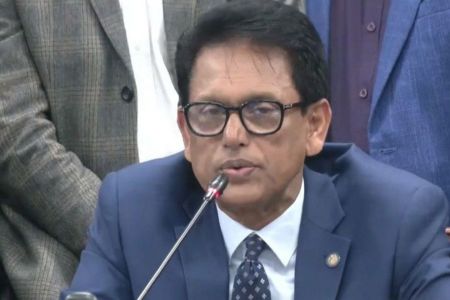 এসএসসি ও সমমানের পরীক্ষা নিয়ে জরুরি ব্রিফিং ডেকেছেন শিক্ষামন্ত্রী