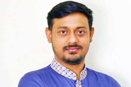 মির্জা আব্বাসের মানহানির অভিযোগ - নাসীরুদ্দীন পাটওয়ারীকে আদালতে হাজির হতে সমন জারি