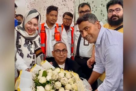 চিকিৎসা সম্পন্ন করে দেশে পৌঁছালেন মির্জা আব্বাস
