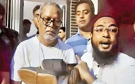 সিইসিকে হেনস্তা