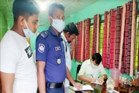 নন্দীগ্রামে ভ্রাম্যমাণ আদালতের অভিযানে রাইচ-মিল মালিকের জরিমানা