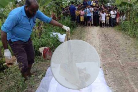 মধুখালীতে তিন বস্তায় ছয় টুকরো অজ্ঞাত যুবকের মরদেহ উদ্ধার
