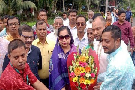 মধুখালীতে আখচাষী ও শ্রমিক কর্মচারী এবং কর্মকর্তাদের সাথে শিল্প সচিবের মতবিনিময় সভা