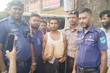 মধুখালীতে দুই কেজি গাঁজাসহ মাদক ব্যবসায়ী আটক