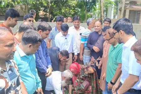 প্রধানমন্ত্রী তারেক রহমানের নির্দেশনায় মধুখালীতে বৃক্ষরোপণ ও চারা বিতরণ কর্মসূচি